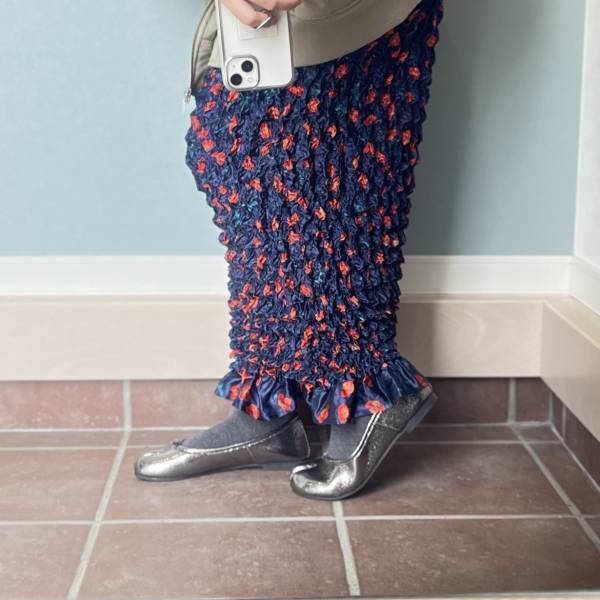 《いつもの靴をシルバーに変えてみて♡》「想像よりコーデに取り入れやすい」【SESTO】の”タビバレエパンプス”を紹介！！