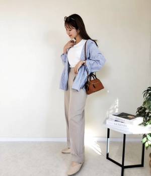 今買い足すなら『ベージュ』一択！！【ユニクロ】春っぽ可愛く決まる♡ 「優秀ワイドパンツ」