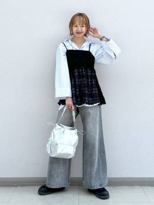 オシャレさんは持ってる！？【最旬アイテム】チェック必須の「ワイドデニム」