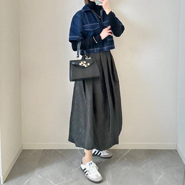 「高見えすぎ」でデザインに「一目惚れ」♡【ZARA】今っぽさが可愛い”激推しスカート”が素敵すぎる