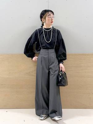 か、かわいいぃぃ♡♡【グローバルワーク】ぽわん袖がたまらん！「上品ブラウス」