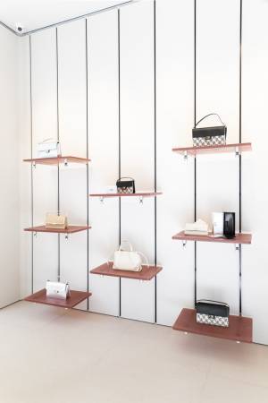 【CHARLES & KEITH】渋谷店がオープン！国内最大級の店舗で人気のアイテムは？