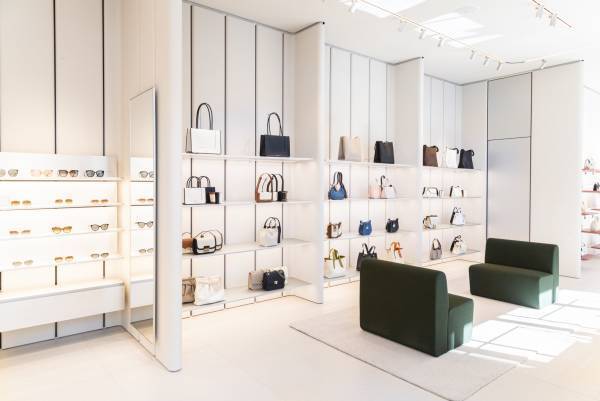 【CHARLES & KEITH】渋谷店がオープン！国内最大級の店舗で人気のアイテムは？