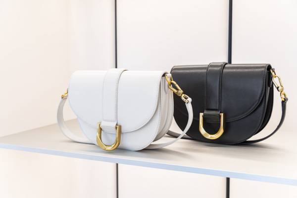 【CHARLES & KEITH】渋谷店がオープン！国内最大級の店舗で人気のアイテムは？