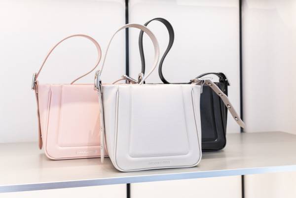 【CHARLES & KEITH】渋谷店がオープン！国内最大級の店舗で人気のアイテムは？