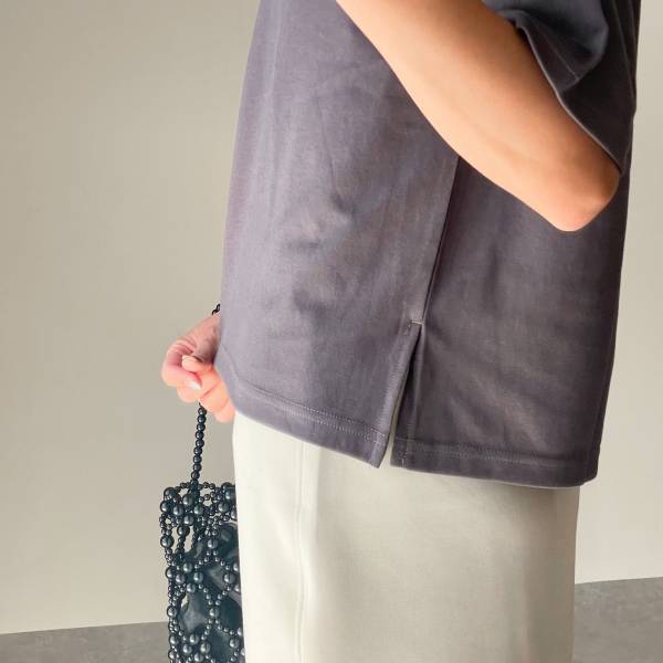 《結局コレが使える！》「イロチ買い必須」春夏に大活躍する【GU】の”ドライワイドT”♡