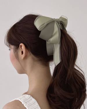 すぐに取り入れたいッ！ コーデに甘さをプラス♡【リボンアクセ】