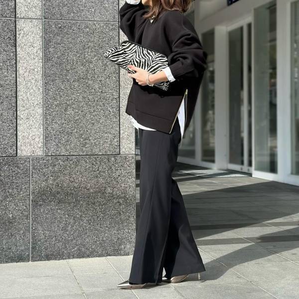 春でも『黒』が着たい！ 重たい印象を回避する【春のブラックコーデ術】って？