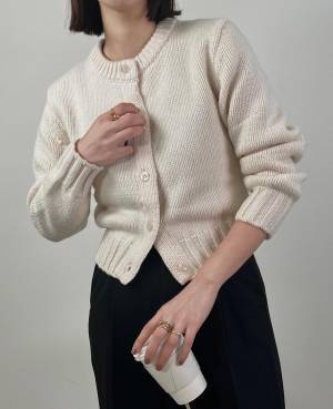 これは『完売予感』！？「合わせやすさも抜群◎」【ZARA】で「いますぐ欲しい」”カーデ＆ジャケット”集！！