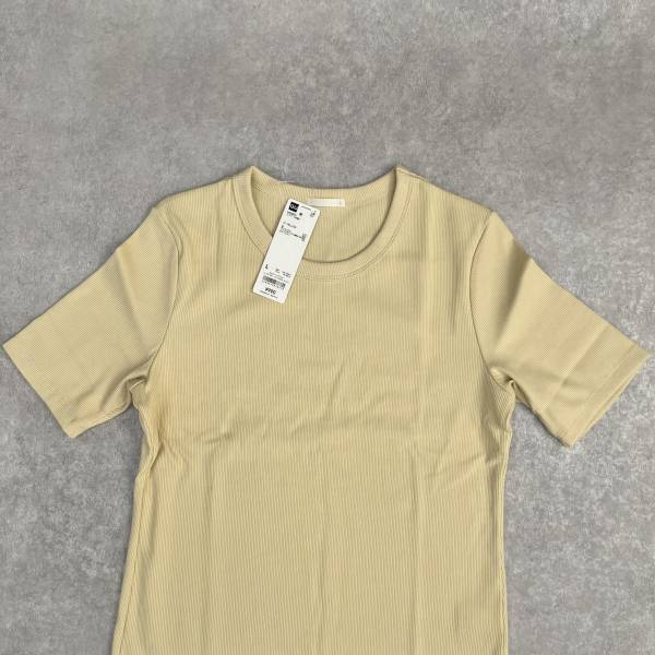 《新作！！！》「カラーバリエーション豊富」な【GU】の”リブT”がシンプルなのに可愛すぎる♡♡