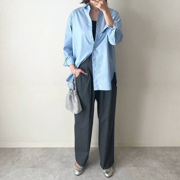 やっぱ『ブルー』って素敵♡【ユニクロ】1着あれば、この春無双！「ブルーシャツ」