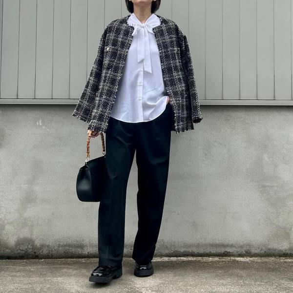 《こりゃ名品だわっ！》【ユニクロ】ハレの日にも大活躍♡ 華やか「上品ブラウス」