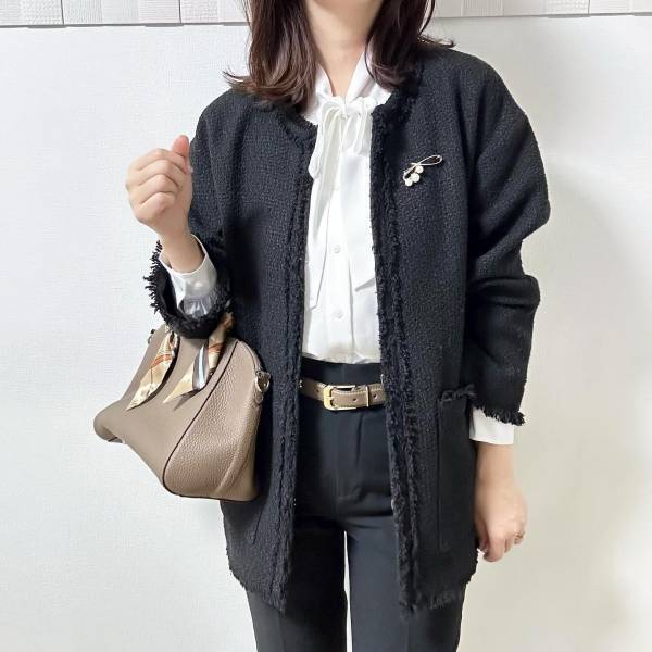 《こりゃ名品だわっ！》【ユニクロ】ハレの日にも大活躍♡ 華やか「上品ブラウス」