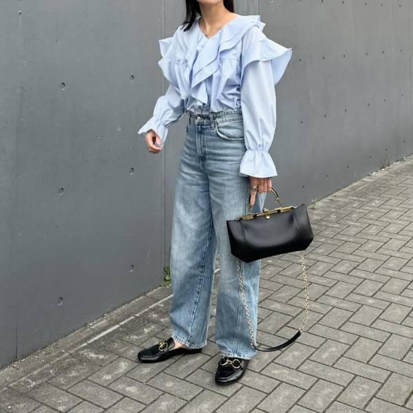 こりゃ無視できん可愛さッ♡♡【20代におすすめ】爆モテ不可避な「フリルブラウス」