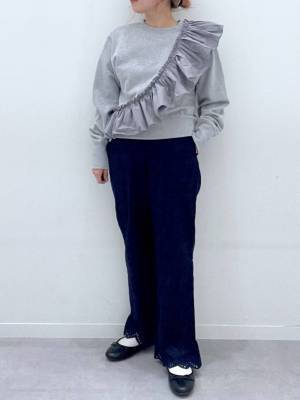 低身長さんに朗報ーーッ！！【グローバルワーク】フリル付きで可愛い♡「最旬スウェット」