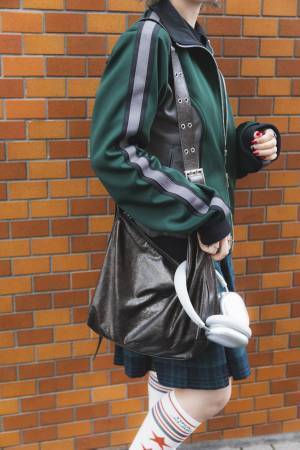 【TOKYOストリートスナップ】Vol.6 色で魅せるスクールガール風コーデ