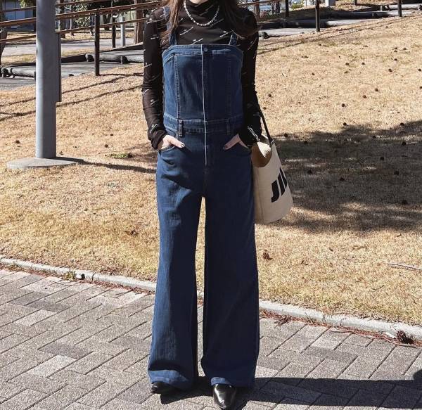 ストラップは取り外し可能！「2WAY」で楽しめる【GU】”デニムサロペット”がオシャレ♡