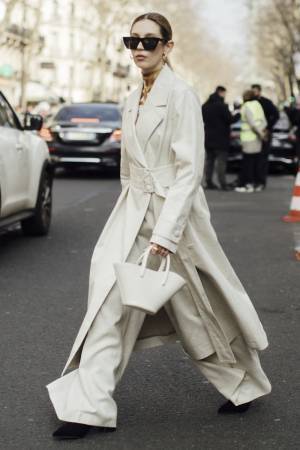 透明感あふれる「ホワイト」ルックで春支度！ 【ストリートスナップ】