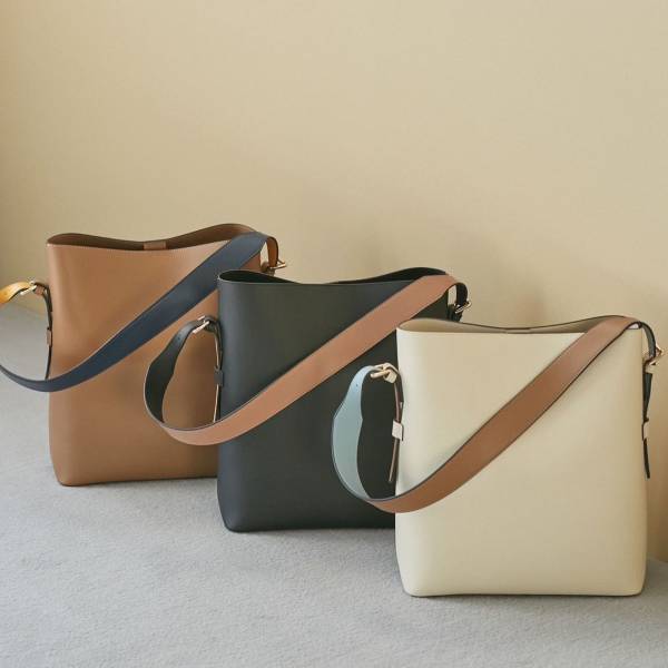 新生活に新調したい♡【通勤・通学バッグ】機能性抜群！「大容量バッグ」