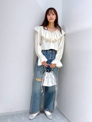 最強の組み合わせ、発見ッ！！【フリル × デニム】で「カジュアルガーリー」に♡