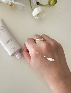 自分へのご褒美に「ちょっと贅沢」♡【ミスディオール】定番人気の「ハンドクリーム」が優秀なんです！
