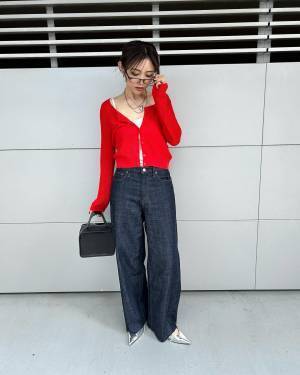 《コーデの差し色にいかが？》【ユニクロ】”サラッ”と羽織れる「ショートカーディガン」がこの春、大活躍間違いなし！！