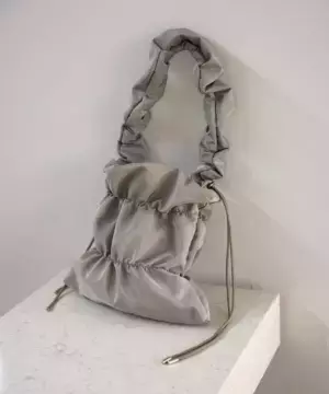 今すぐ買わせてッ！！ 持ってるだけでテンションが上がる♡【シャーリングバッグ】って？