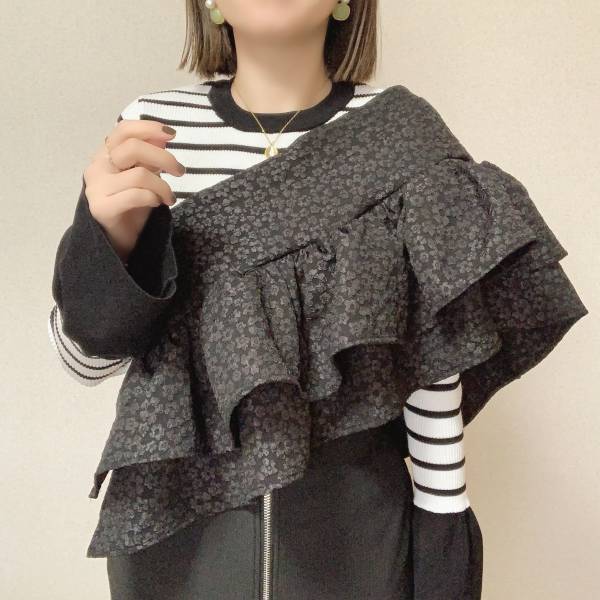 「可愛いくて2色買い」しちゃった…！！【しまむら】で見つけた「プチプラ」”ビスチェ”♡