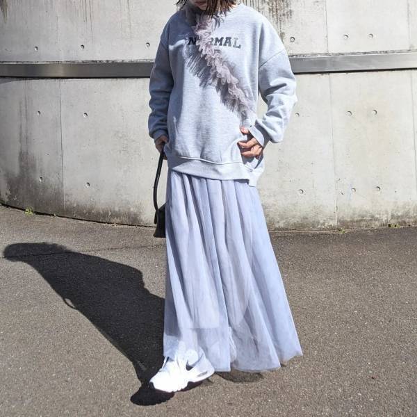 【ブルー × グレー】でシティガール♡ オシャレさんの「お手本コーデ」とは？