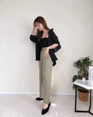 春の『一軍』確定ッ！！【ユニクロ】楽ちんなのにきれい見え♡「イージーパンツ」