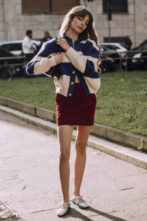 チアフルな「ミニスカート」で足取り軽やかに！ 春の着こなし５選【ストリートスナップ】