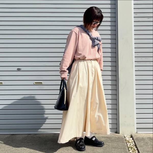 「ピンク」の色味が本当可愛くって♡【ユニクロ】「いいところしか見つからない」と噂の”ピンクトップス”コーデ特集