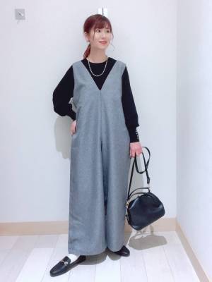 「毎年人気」って!!【グローバルワーク】1枚で美シルエット♡「Vネックサロペ」