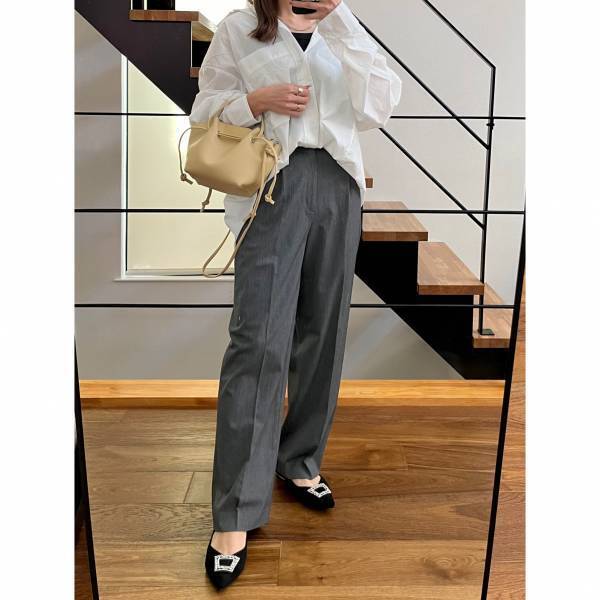 組み合わせ無限！【UNIQLO】の”タックワイドパンツ”×シャツコーデ4選