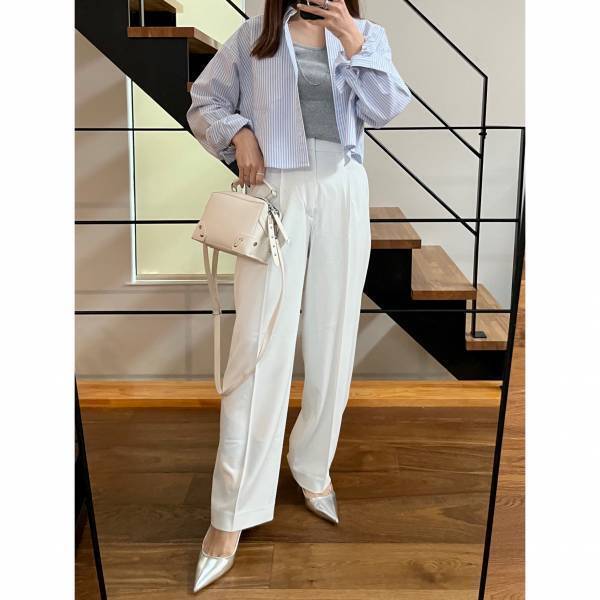 組み合わせ無限！【UNIQLO】の”タックワイドパンツ”×シャツコーデ4選