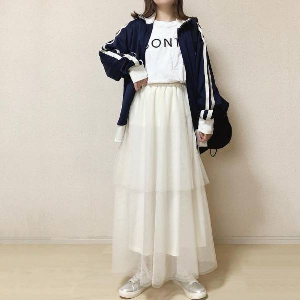 《あなたは何色押し！？》春コーデに欠かせない”チュールスカート”コーデ4選