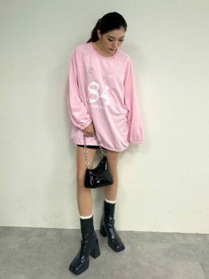 大活躍の予感!!【FOREVER21】ビッグシルエットが可愛い♡「ロゴスウェット」