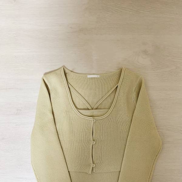 春にぴったり！！【GU】”2ピースクロップドカーディガン”が「着まわし力抜群」