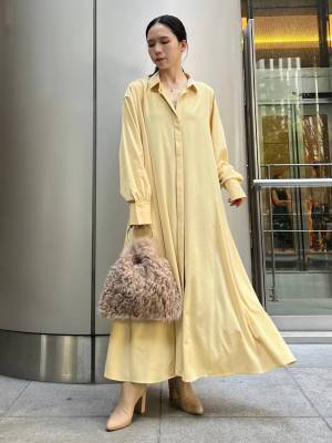 このツヤ感で垢抜け！ 春注目の【サテンワンピ】で「抜け感スタイル」に♡