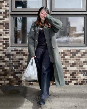 大人っぽく着るのが今年流！【ユニクロ】見たら真似したくなる♡「カーゴパンツ」コーデ術