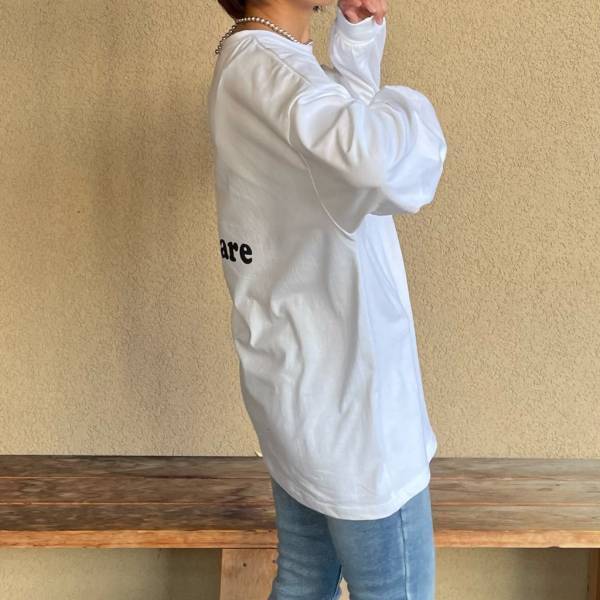 大人のロゴT見つけた♡【reca】のちょい可愛い”ロンT”がちょうどいい！