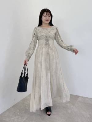 大人のデート服といえば♡ 今っぽ【ドッキングワンピ】で華やかな印象に！