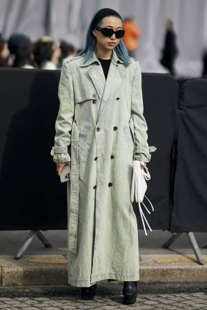 「スプリングコート」で季節を更新！ お洒落心を満たせるコートの選び方は？【ストリートスナップ】