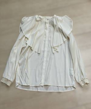 オケージョンにも◎【lieulien】の「フリルブラウス」で着回しコーデ3選