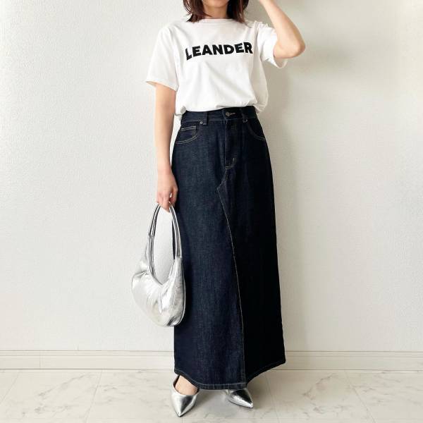 《このスリットがポイント！！》【GU】の「スタイルがよく見える」”デニムスカート”を紹介