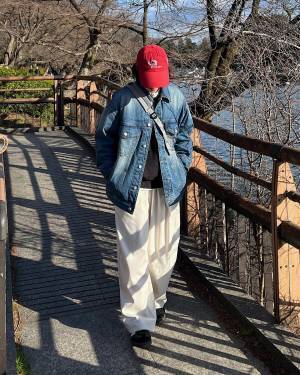 【春コーデ】ド定番の「デニムジャケット」今っぽく着るコツとは？
