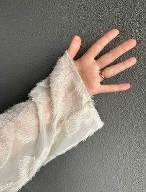 ＜可愛すぎるっっ♡＞【SHEIN】の高見えする”花柄トップス”が推せちゃう♡