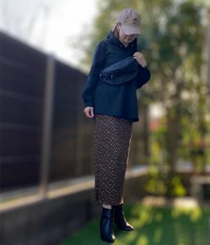 ＜存在感のある1枚！＞【しまむら】で買える”ペプラムパーカー”を紹介