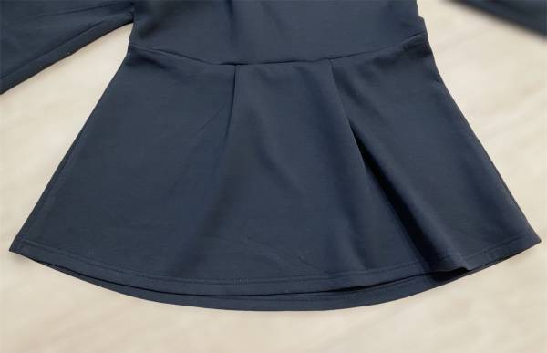 ＜存在感のある1枚！＞【しまむら】で買える”ペプラムパーカー”を紹介