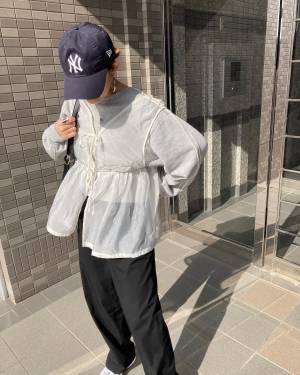 即オシャ見え！【レイヤードコーデ】には「シアートップス」を♡